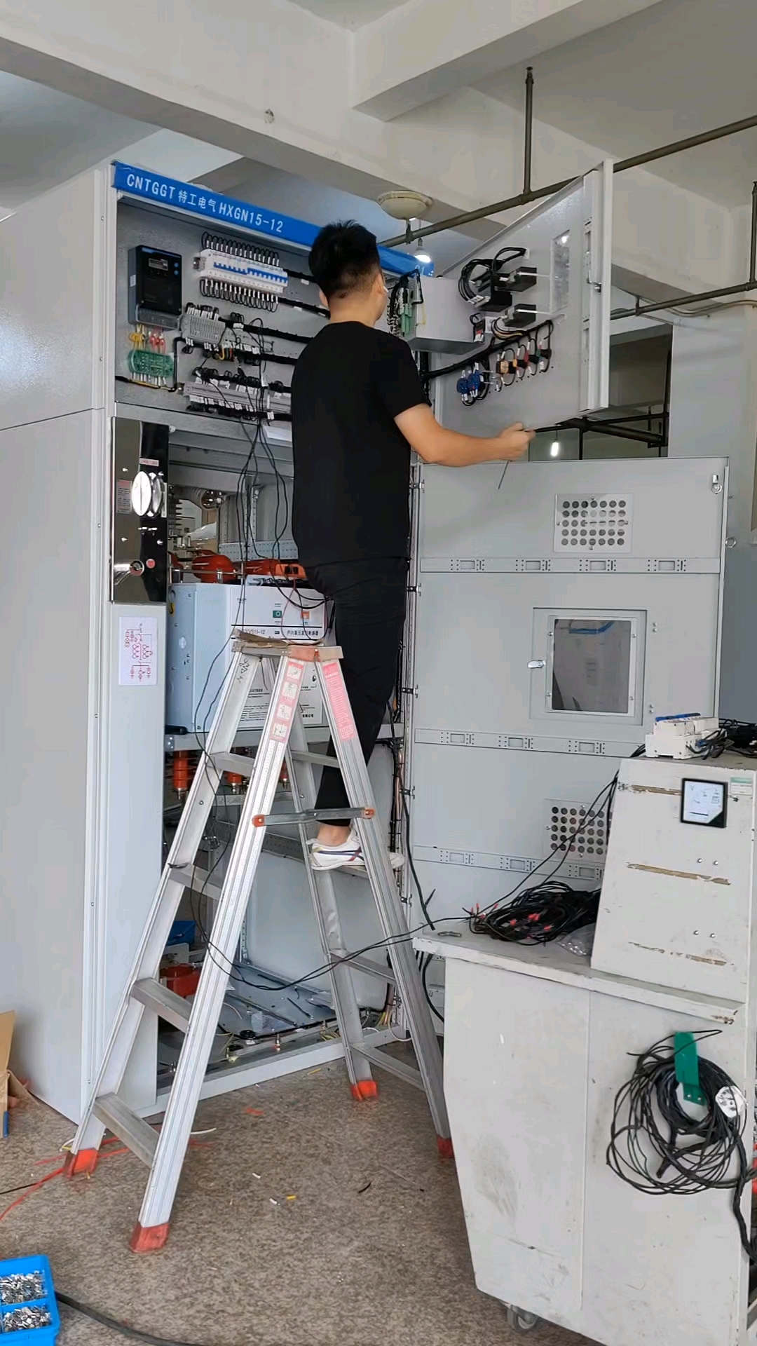 低压开关柜设备分类与作用